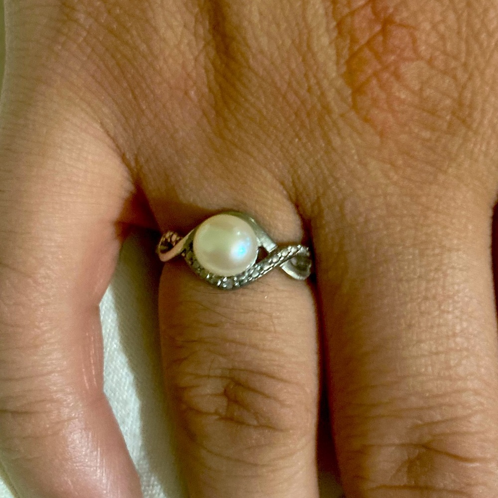 Authentic natural Pearl Ring